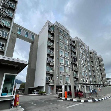 Oyo 91086 Bayu Service Apartment Kuah Exterior photo