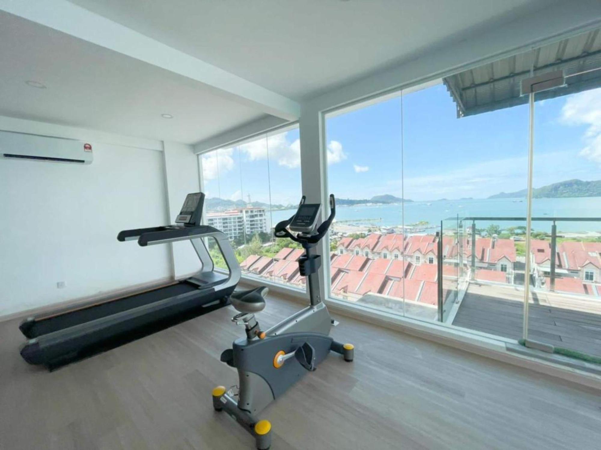 Oyo 91086 Bayu Service Apartment Kuah Exterior photo
