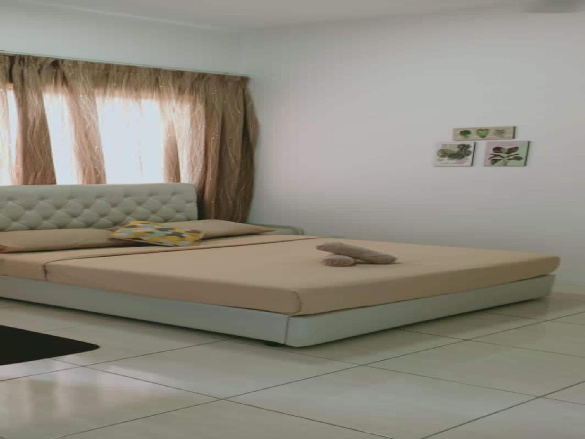 Oyo 91086 Bayu Service Apartment Kuah Exterior photo