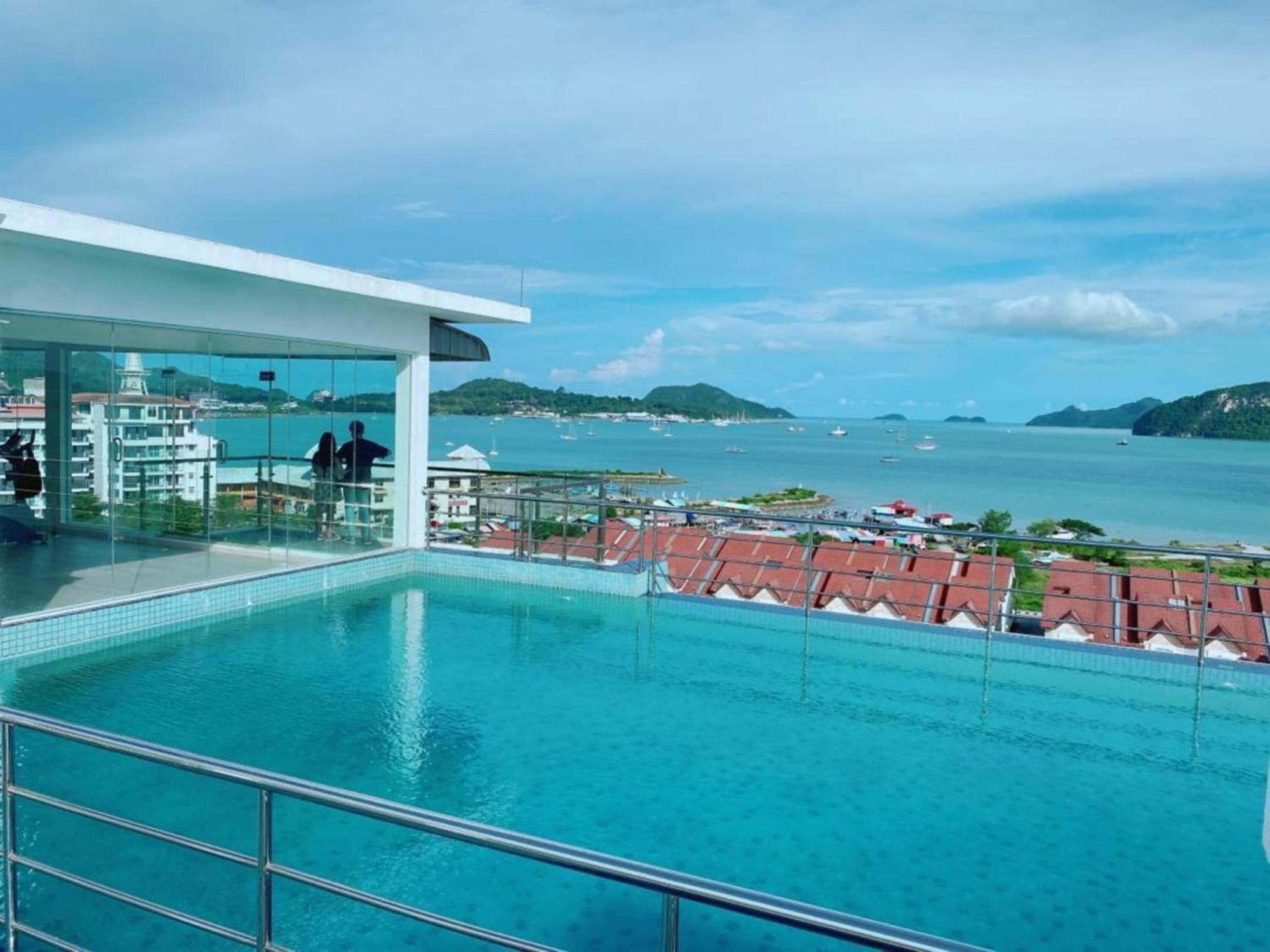 Oyo 91086 Bayu Service Apartment Kuah Exterior photo